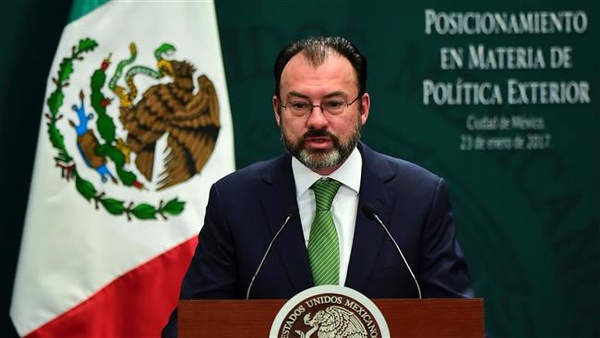 انتقاد وزیر خارجه مکزیک از سیاست‌های دولت آمریکا در قبال مهاجران 