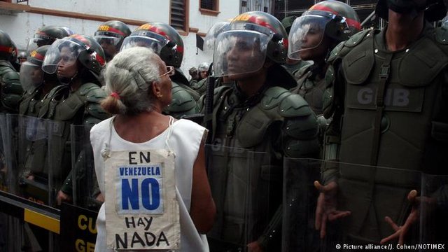 اتحادیه اروپا از ونزوئلا خواست به خشونت علیه معترضان پایان دهد