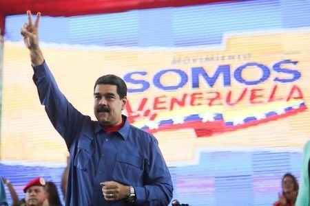 مادورو: رای‌گیری برای تشکیل مجمع بازنگری قانون اساسی برگزار می‌شود