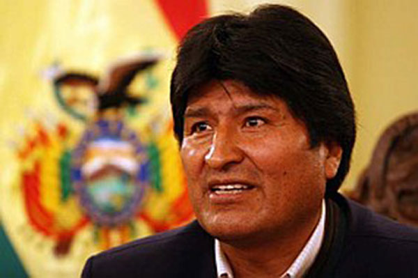 رئیس جمهوری بولیوی: نیروهای مسلح کشورهای آمریکای لاتین باید ضد امپریالیستی باشند