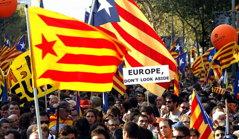 اوج گیری احساسات استقلال طلبی در کاتالونیا هم زمان با دو دستگی کاتالان ها برای جدایی از اسپانیا