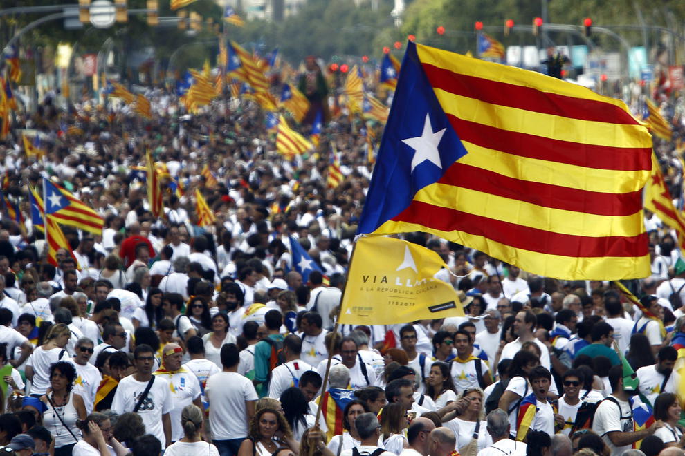 شرکت های چندملیتی خروج خود از کاتالونیا درصورت استقلال را مورد بررسی قرار می‌ دهند