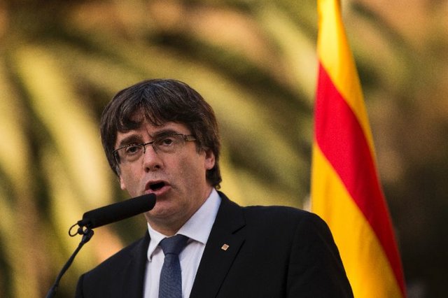 رهبر برکنار شده کاتالونیا مادرید را به انجام"حملات قضایی خصمانه" متهم کرد