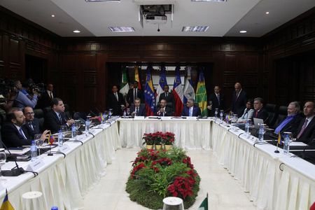 پایان بی‌نتیجه مذاکرات سیاسی ونزوئلا/ دور جدید گفتگوها ۱۵ دسامبر برگزار می‌شود