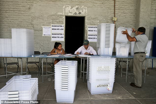 مردم شیلی امروز پای صندوق‌های رای می‌روند