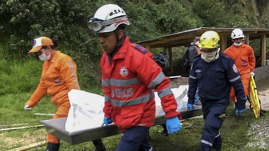 سقوط اتوبوس به دره جان ۱۳ کلمبیایی را گرفت