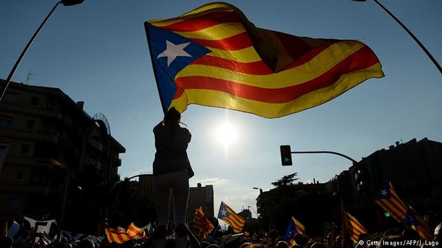احتمال اعلام یکجانبه استقلال از سوی پارلمان کاتالونیا