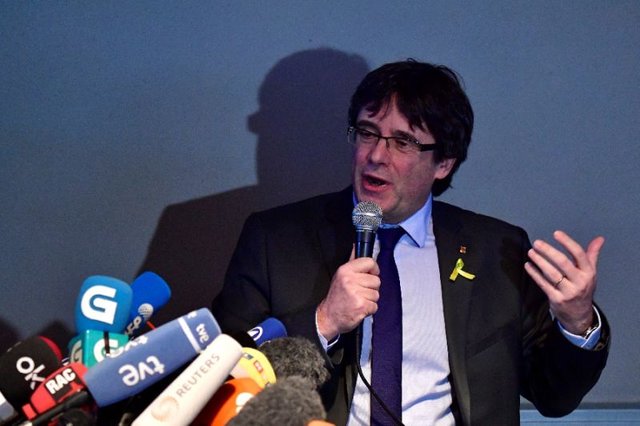 تلاش رهبر در تبعید کاتالونیا برای اتحاد جدایی‌طلبان