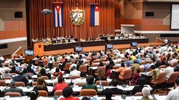 تایید تغییرات قانون اساسی کوبا در پارلمان
