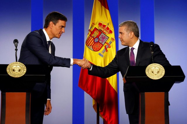 پیشنهاد نخست‌وزیر اسپانیا به کلمبیا درباره مذاکره با ارتش «آزادی‌بخش ملی»