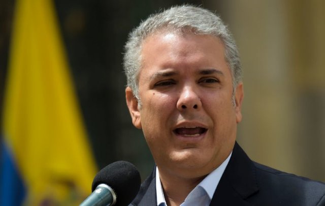 رئیس جمهوری کلمبیا خواستار اقدام علیه "دیکتاتوری ونزوئلا" شد