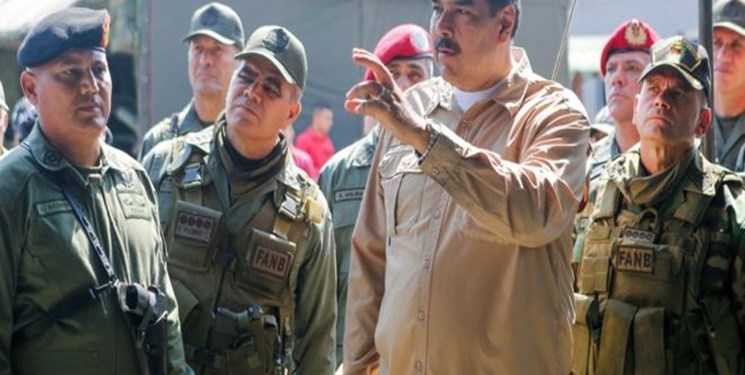 واشنگتن‌پست: برخلاف انتظارات آمریکا، ارتش ونزوئلا به مادورو پُشت نکرد