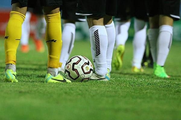 يك اتفاق حيرت‌آور و بسیارتلخ در فوتبال/ بازپرسی از 6 بازيكن به جرم سوءاستفاده جنسی از زن کارگر!