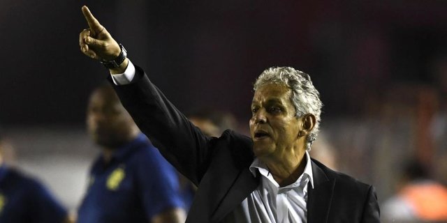 سرمربی تیم ملی شیلی مشخص شد