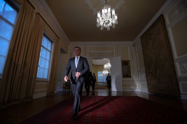 سانتوس با افتخار اما کمی ناراحتی ریاست جمهوری کلمبیا را ترک می‌کند