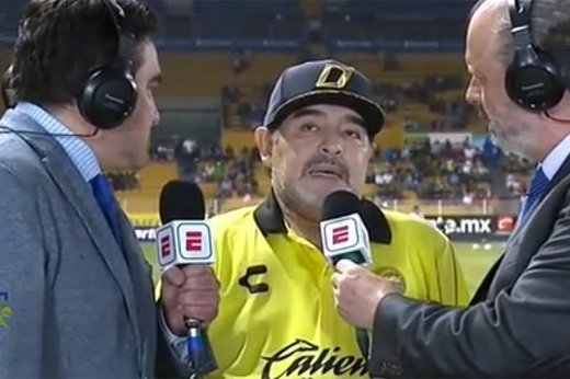 اقدام مارادونا در مکزیک در حمایت از مادورو