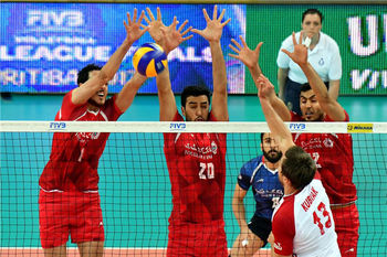 تلاش والیبالیست های ایران برای عبوراز صربستان